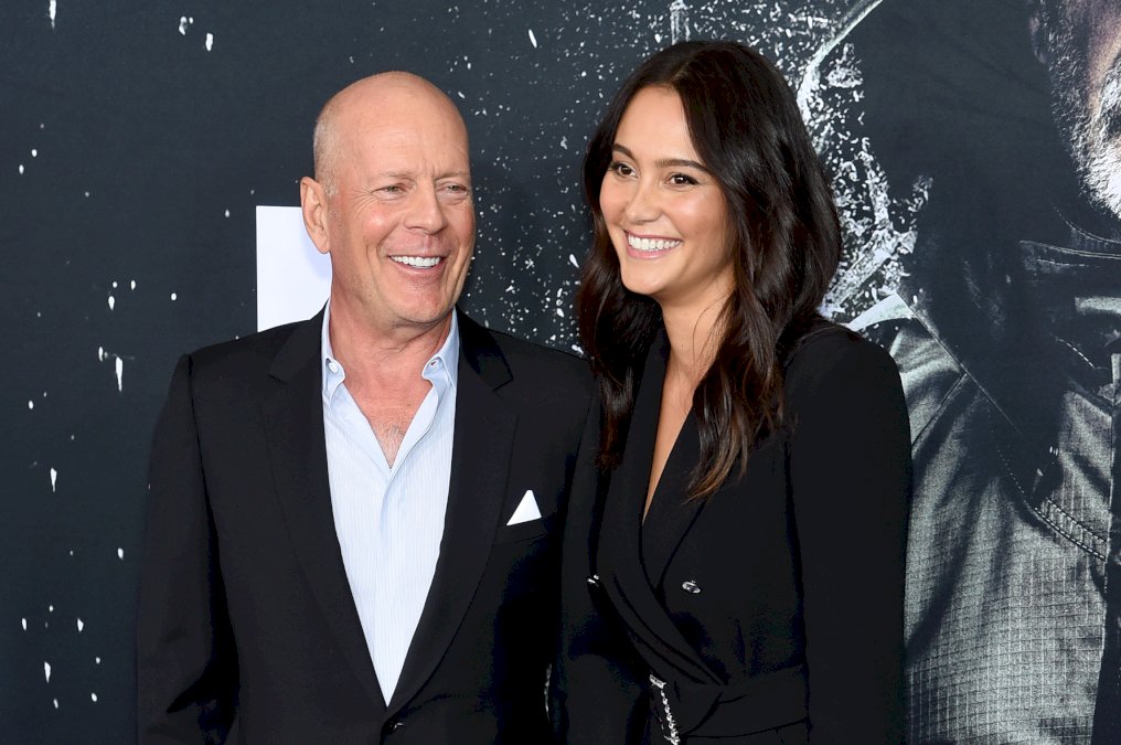 esposa-de-bruce-willis-pide-consideracion-a-los-paparazzis-tras-la-enfermedad-que-padece-el-actor