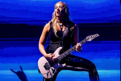 nita-strauss-anuncia-el-lanzamiento-de-su-segundo-album,-the-call-of-the-void