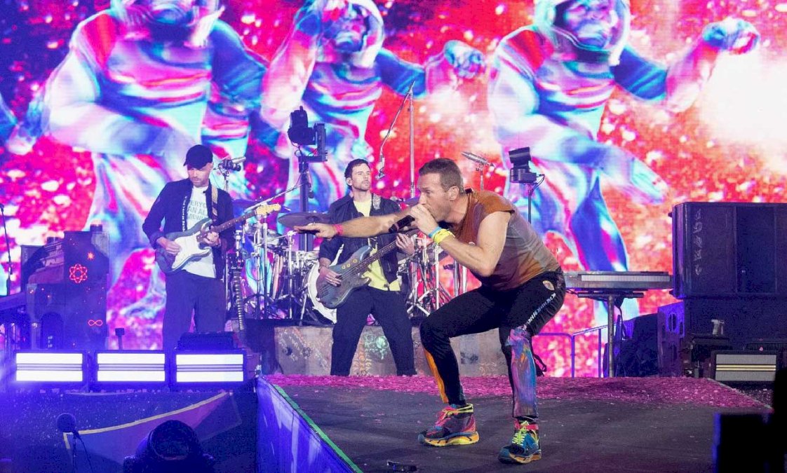 coldplay-ha-reducido-su-huella-de-carbono-casi-un-50%-y-plantado-5-millones-de-arboles-en-su-gira