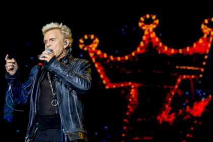 billy-idol-anuncia-reedicion-extendida-de-su-album-debut