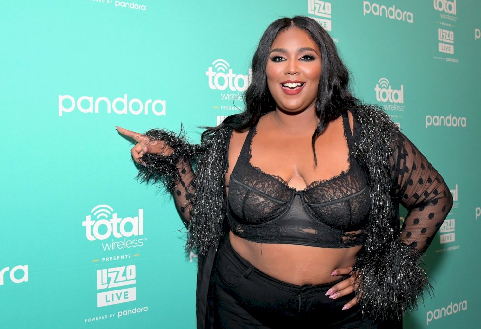 lizzo-planea-contrademandar-a-las-exbailarinas-que-la-acusaron-de-acoso-sexual