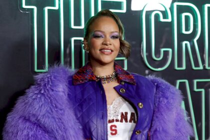 rihanna-revela-que-esta-“cruzando-los-dedos”-para-tener-una-hija
