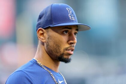 mookie-betts-paga-$15-millones-de-dolares-por-una-mansion-en-encino