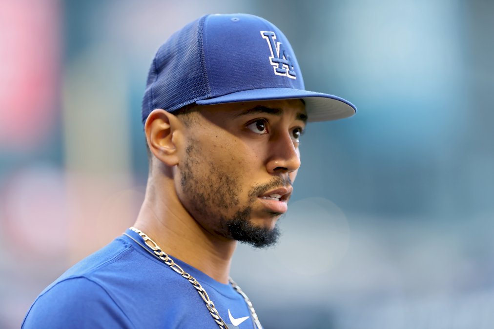 mookie-betts-paga-$15-millones-de-dolares-por-una-mansion-en-encino