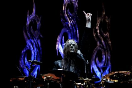 demandan-a-slipknot-por-lucrar-con-la-muerte-de-joey-jordison,-baterista-de-la-banda