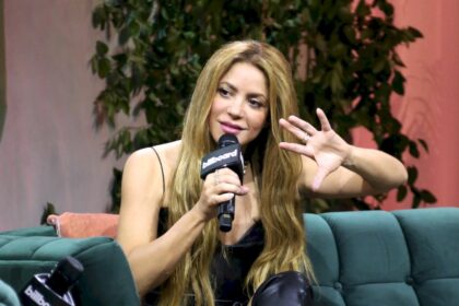shakira-se-consolida-como-la-“reina”-de-facebook;-cuenta-con-mas-de-120-millones-de-“me-gusta”