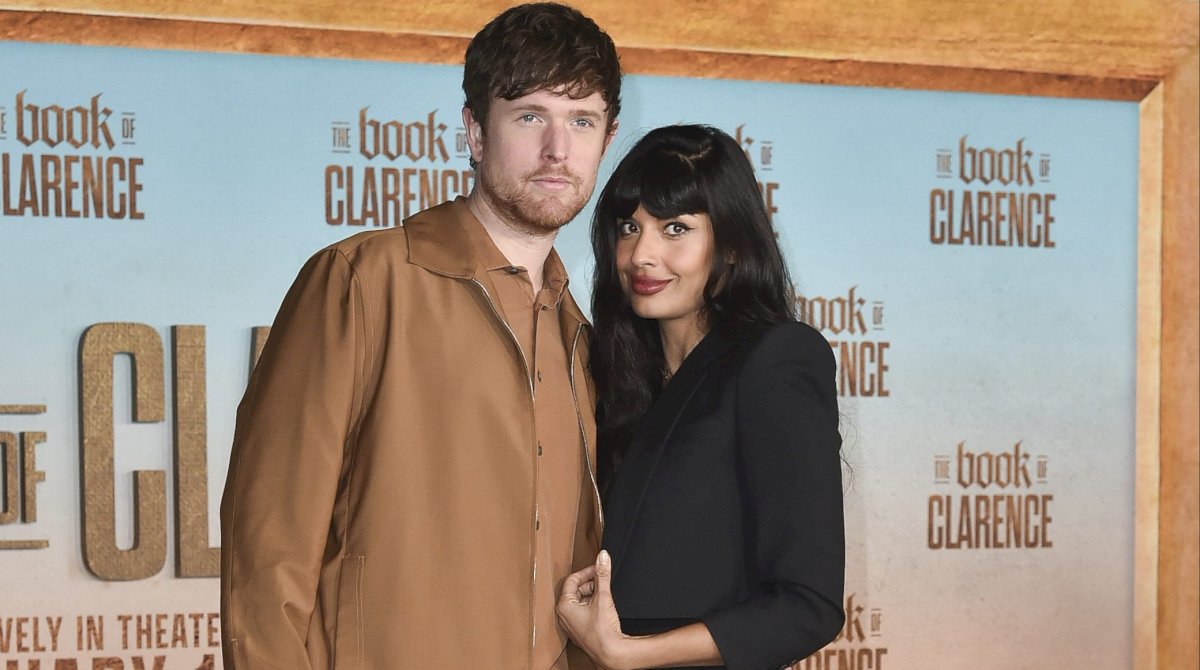 jameela-jamil-y-james-blake-piden-$7.2-millones-de-dolares-por-una-mansion-en-hollywood-hills