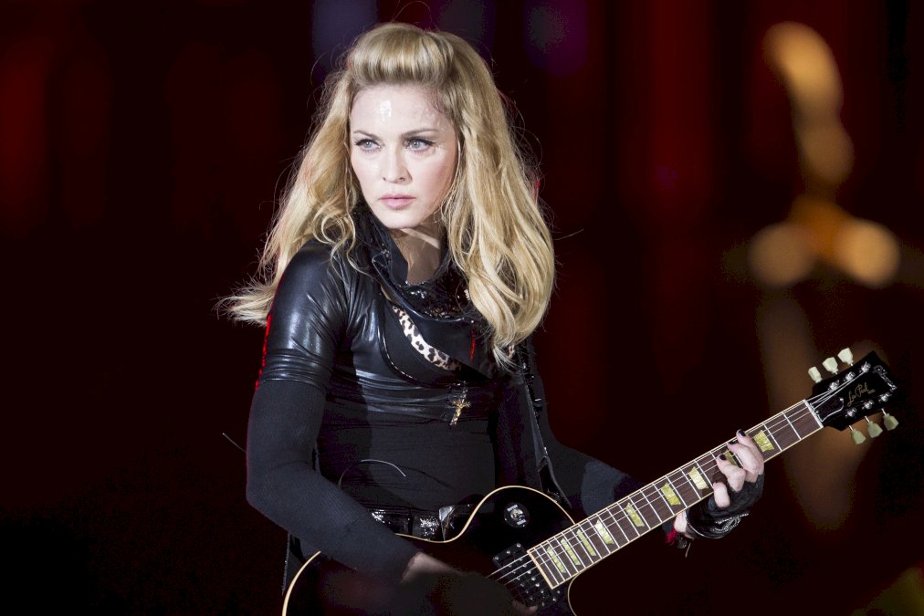 madonna-da-detalles-en-pleno-concierto-de-su-experiencia-cercana-a-la-muerte