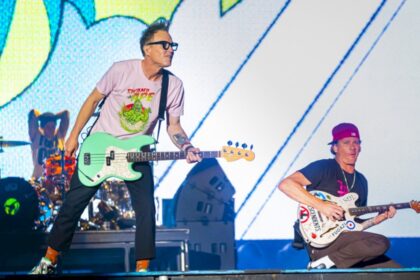 blink-182-y-the-offspring-en-lollapalooza-2024:-los-peligros-y-la-gracia-del-punk-despues-de-los-50