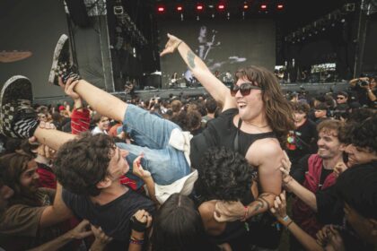 lollapalooza-argentina-2024:-winona-riders,-juliana-gattas-y-evlay,-lo-mejor-de-la-primera-tarde-del-festival