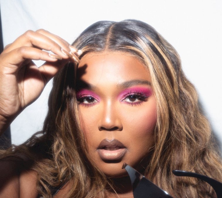 lizzo-enciende-las-alarmas-entre-sus-fanaticos-al-anunciar-su-“renuncia”-de-la-musica