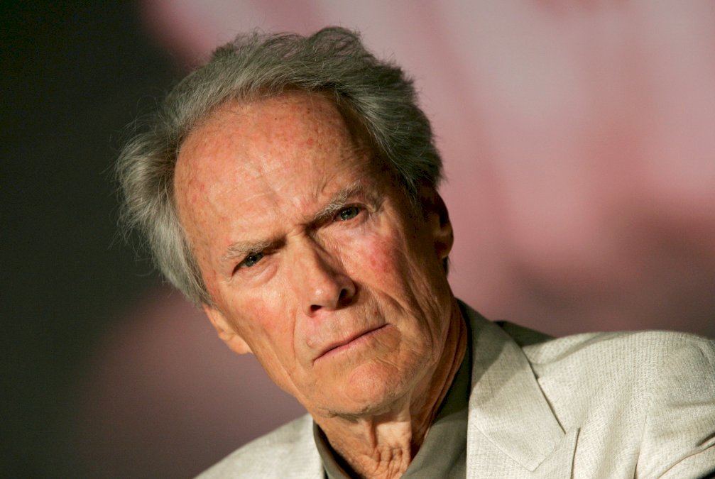 video:-clint-eastwood-reaparece-y-genera-preocupacion-por-su-apariencia-a-los-93-anos