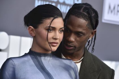 novio-de-cher-protagoniza-pelea-con-el-rapero-travis-scott-en-cannes