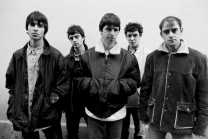 oasis-anuncia-la-reedicion-de-definitely-maybe-por-su-30-aniversario