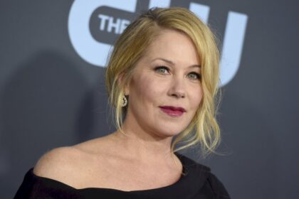 “no-disfruto-vivir”:-christina-applegate-sufre-una-severa-depresion-debido-a-la-esclerosis-multiple