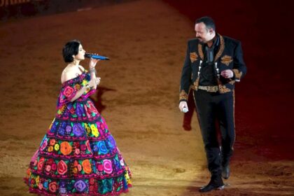 “se-te-cayo-del-altar”:-le-reclaman-a-pepe-aguilar-por-el-romance-de-su-hija-angela-con-christian-nodal