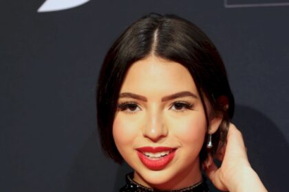 ¿angela-aguilar-tiene-anillo-de-promesa,-justo-donde-se-hizo-el-tatuaje-con-las-iniciales-cn?