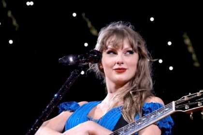 video:-taylor-swift-es-captada-limpiandose-la-nariz-en-pleno-concierto-por-un-exceso-de-mocos