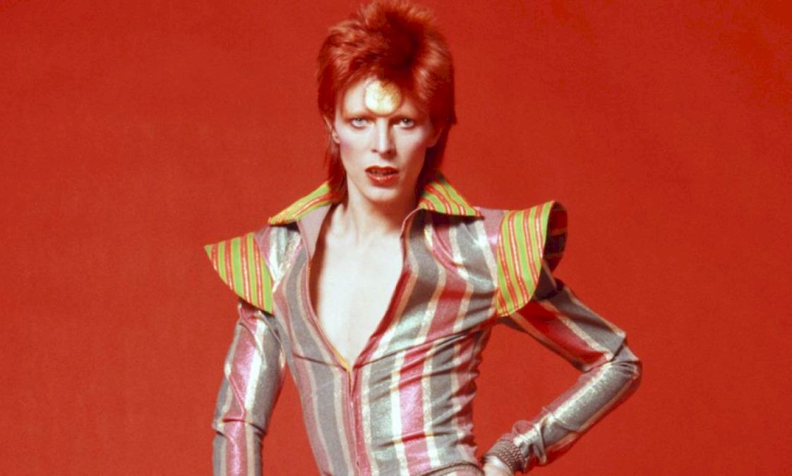 el-dia-que-david-bowie-se-despidio-de-los-60-y-otros-estrenos-musicales-imperdibles