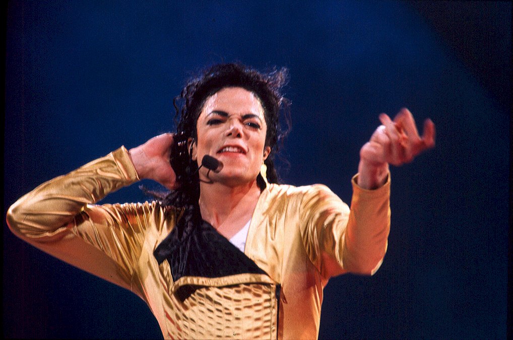 revelan-que-michael-jackson-tenia-una-deuda-de-mas-de-$500-millones-de-dolares-al-momento-de-su-muerte