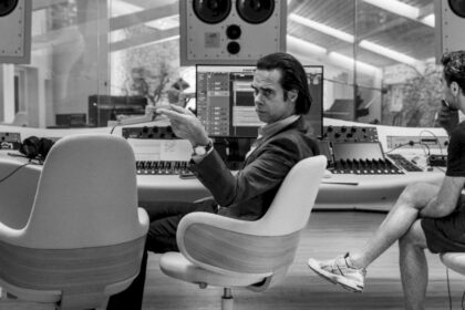 “es-una-maldita-pesadilla”:-nick-cave-sobre-componer-canciones