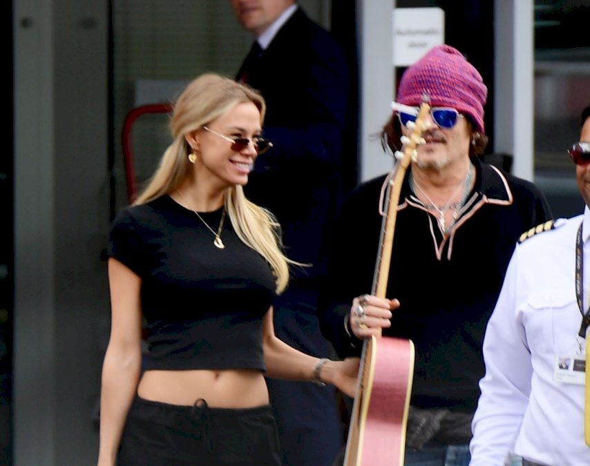 johnny-depp-estaria-saliendo-con-la-modelo-rusa-yulia-vlasova,-33-anos-menor-que-el