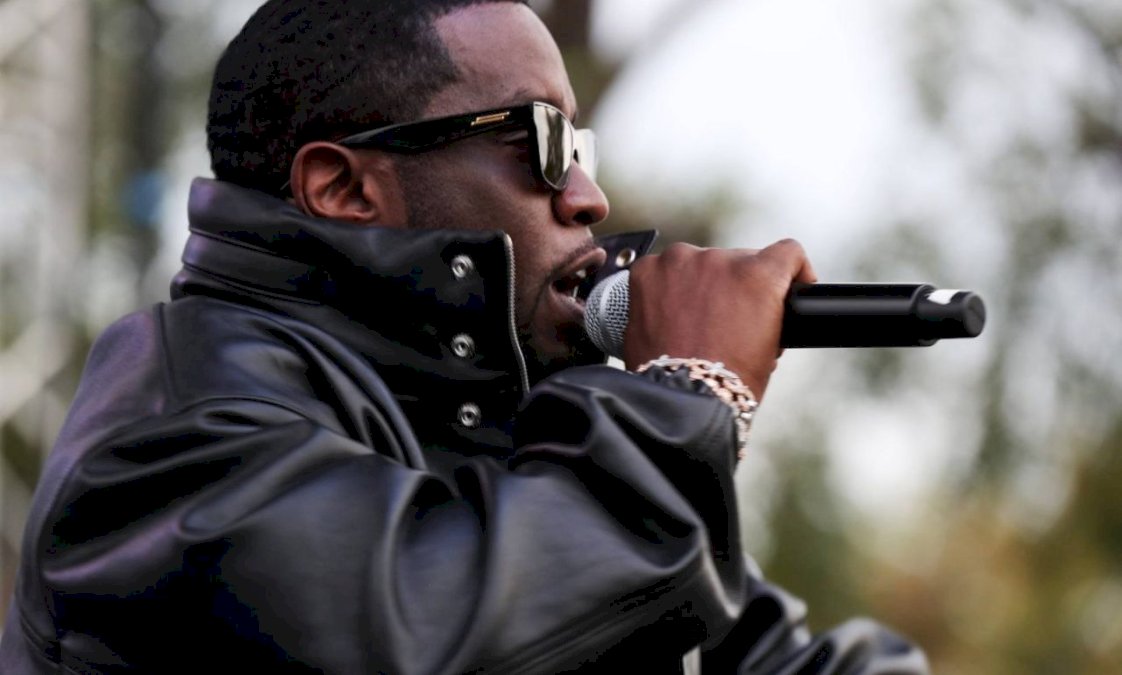 sean-“diddy”-combs-acusado-de-abusar-sexualmente-de-120-personas,-incluidos-25-menores