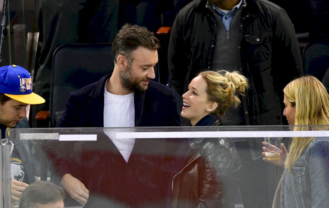 jennifer-lawrence-esta-embarazada-de-su-segundo-hijo-con-su-esposo-cooke-maroney