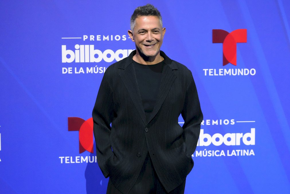 alejandro-sanz-muestra-su-decoracion-navidena