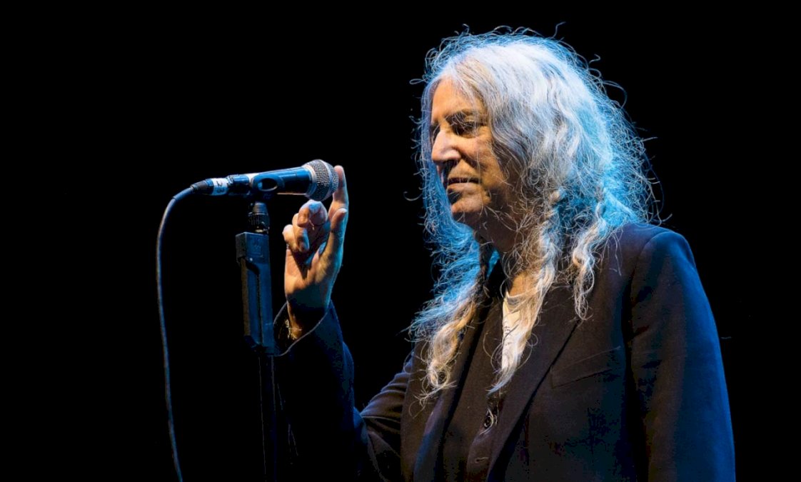 patti-smith-vuelve-a-buenos-aires:-de-que-se-trata-el-show-que-dara-en-el-teatro-opera