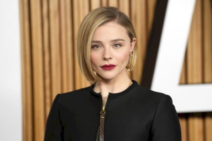 chloe-grace-moretz-se-compromete-con-su-novia-kate-harrison