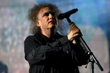 un-nuevo-album-de-the-cure-podria-llegar-este-verano,-dice-robert-smith