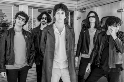 winona-riders-en-la-tapa-de-rolling-stone:-a-su-generacion-no-le-importa-tu-opinion