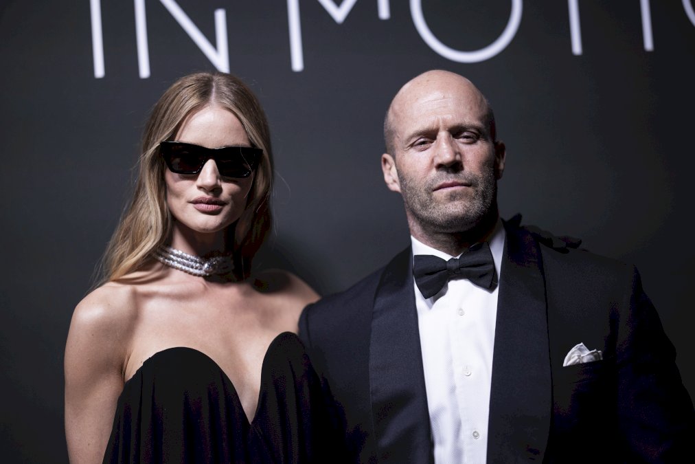 rosie-huntington-whiteley-y-jason-statham-vendieron-su-mansion-en-beverly-hills