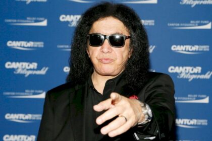 ¿pagarias-12-mil-dolares-para-ser-roadie-de-gene-simmons-por-un-dia?