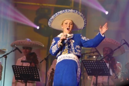 alicia-villarreal-lamenta-el-colapso-del-escenario-donde-tendria-su-show