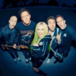 avril-lavigne-y-simple-plan-traen-de-vuelta-el-inicio-de-los-2000s-con-‘young-&-dumb’