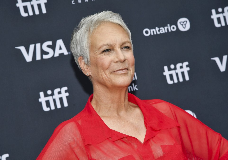 jamie-lee-curtis-apela-a-mark-zuckerberg-para-retirar-anuncio-con-ia-que-usaba-su-imagen