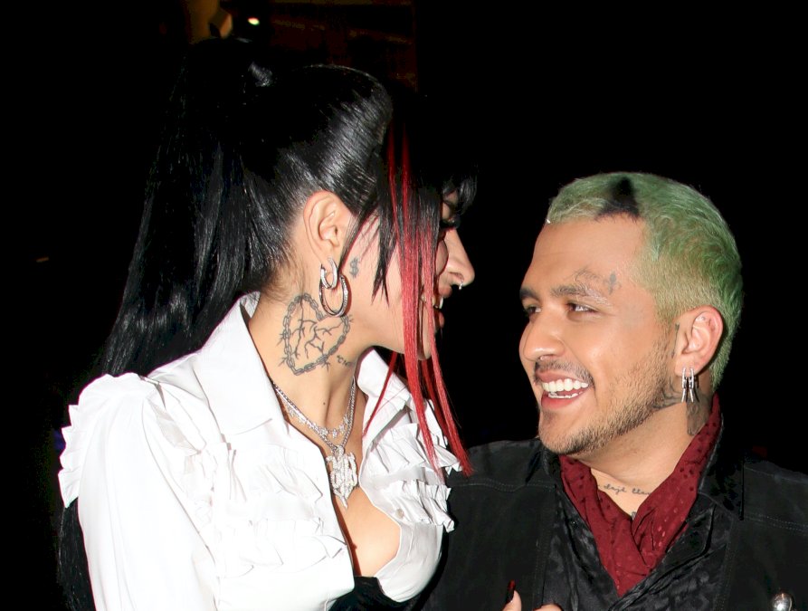 cazzu-defiende-a-angela-aguilar-y-habla-sobre-su-hija-con-christian-nodal