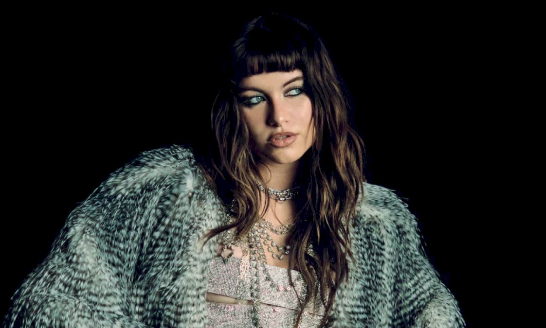 sofia-reyes,-luisa-sonza-y-rainao-se-empoderan-en-‘miumiu’