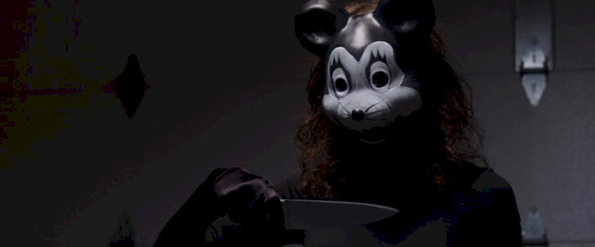 minnie-mouse-se-pasa-al-slasher-en-“minnie’s-midnight-massacre”:-primer-trailer-oficial