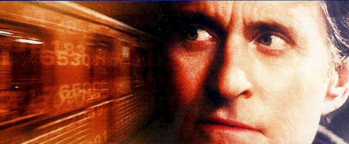 “ni-una-palabra”-(2001)-aterriza-en-netflix:-suspense-psicologico-con-michael-douglas
