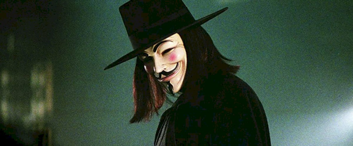 hbo-desarrolla-una-nueva-serie-inspirada-en-“v-de-vendetta”-con-james-gunn-como-productor