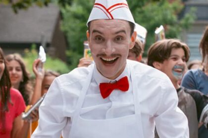 eli-roth-desata-el-terror-mas-veraniego-con-“ice-cream-man”:-primera-imagen-y-reparto-completo