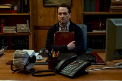 apple-tv-presenta-el-primer-vistazo-a-“widow’s-bay”,-su-nueva-serie-de-terror-y-comedia