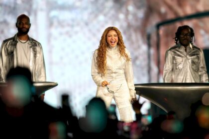 shakira-confirma-que-llevara-su-gira-mundial-a-japon